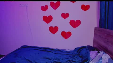 Lina online show from 02.14.25