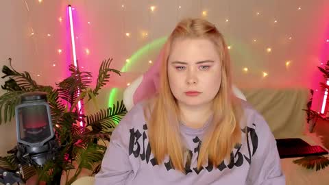lina_linx online show from 01.14.25
