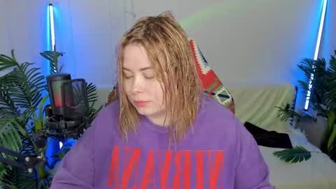 lina_linx online show from 02.14.25