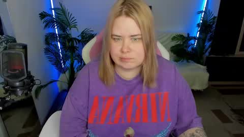 lina_linx online show from 02.16.25