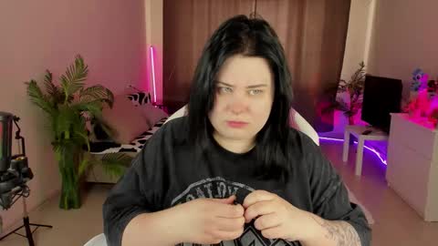 lina_linx online show from 09.13.25