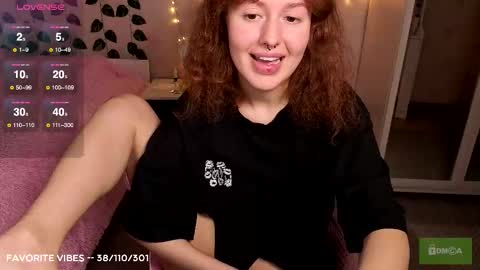 Snapshot of lina_red_x chatting on 11.05.25 Lina Red X online show from 11.05.25