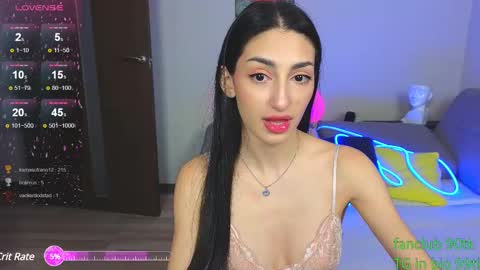 Lina Robbins  online show from 02.28.25