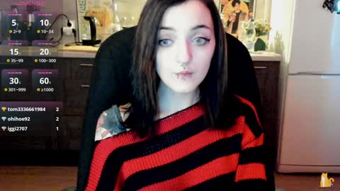 Lina 3  1715622743 online show from 12.17.24