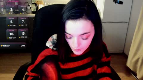 Lina 3  1715622743 online show from 12.27.24