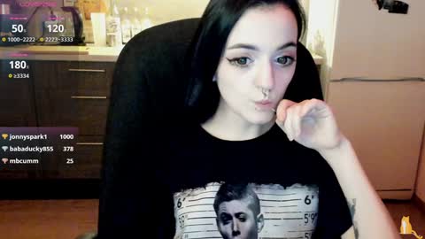 Lina 3  1715622743 online show from 12.30.24