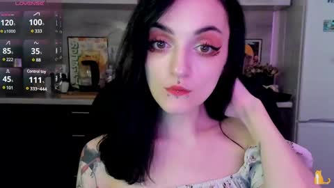 Lina 3  1715622743 online show from 03.05.25