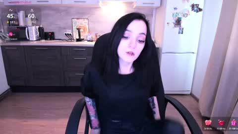 Snapshot of lina_tyaan chatting on 10.13.25 Lina 3 1715622743 online show from 10.13.25