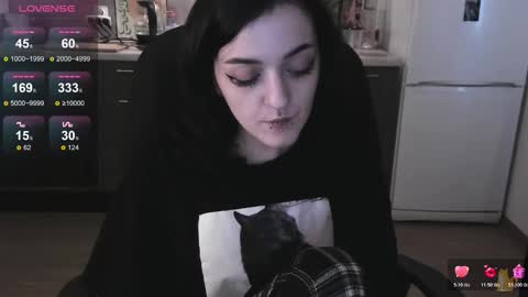 Snapshot of lina_tyaan chatting on 11.17.25 Lina 3 1715622743 online show from 11.17.25