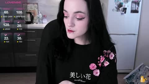 Lina 3  1715622743 online show from 04.01.26