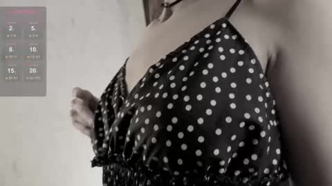 Lina online show from 09.27.25