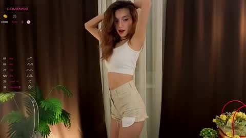 Lina online show from 10.19.25