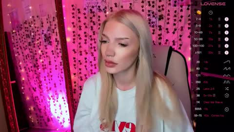 Lina online show from 03.31.26