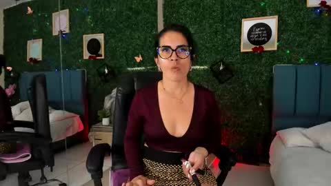 Lina  online show from 11.20.25