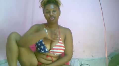 Snapshot of linah1123 chatting on 10.13.25 linah1123 online show from 10.13.25