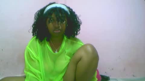 Snapshot of linah1123 chatting on 10.26.25 linah1123 online show from 10.26.25