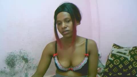 linah1123 online show from 12.21.25