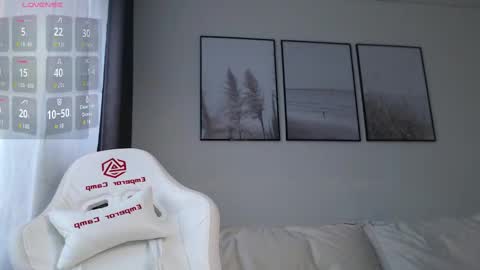 Snapshot of linaland2023 chatting on 10.05.25 Lina online show from 10.05.25