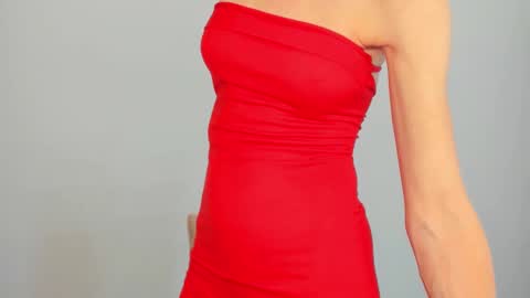 Snapshot of linalivee chatting on 12.16.24 LinaLivee online show from 12.16.24