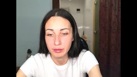 Snapshot of linalivee chatting on 10.30.25 LinaLivee online show from 10.30.25