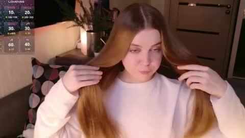 Snapshot of linamilkovich chatting on 02.14.26 Lina Milkovich online show from 02.14.26