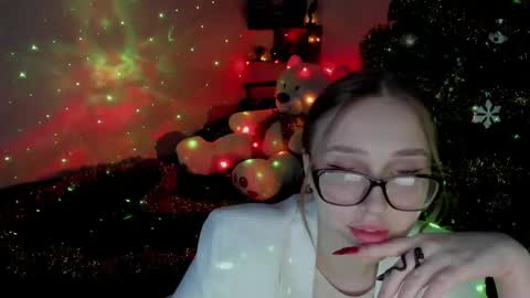 Lina online show from 12.30.24