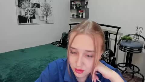 Lina online show from 03.04.25