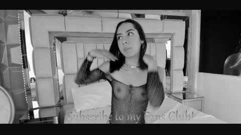 Snapshot of lincy_rios chatting on 11.05.25 Lincy Rios online show from 11.05.25