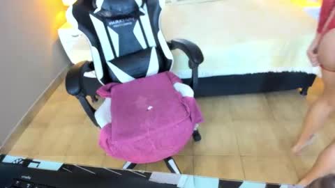  Linda  online show from 12.15.25