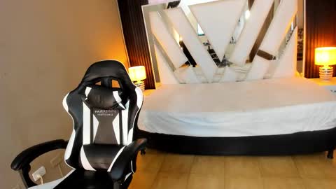  Linda  online show from 01.13.26