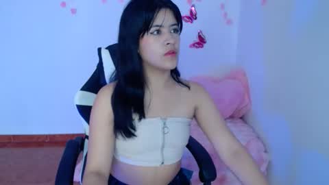 Snapshot of linda__777 chatting on 10.14.25 linda__777 online show from 10.14.25
