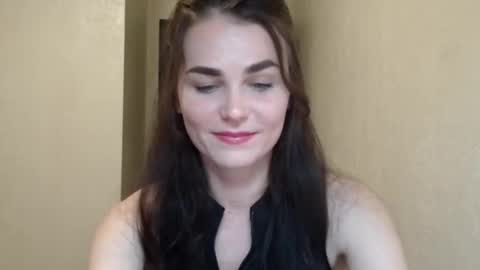 Snapshot of linda_aa chatting on 02.11.26 Linda online show from 02.11.26