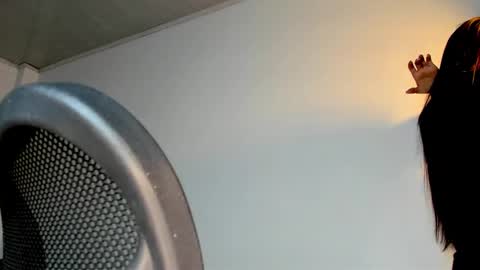 Alana online show from 10.24.25