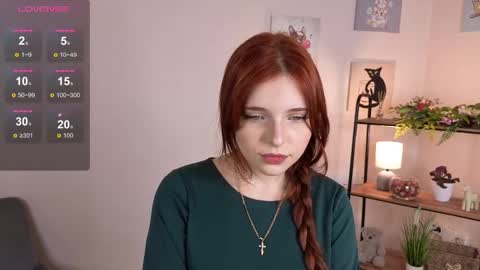 Snapshot of linda_allen_ chatting on 10.15.25 Morry online show from 10.15.25
