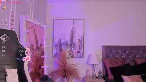 linda_caroline online show from 03.06.25