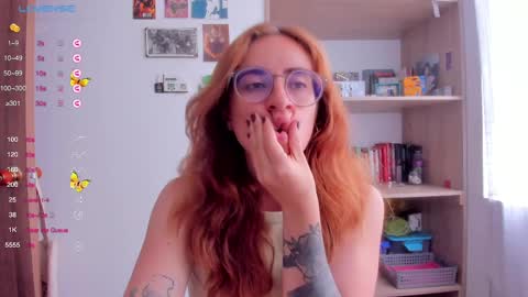 Giggles  online show from 03.05.25
