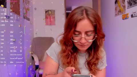 Giggles  online show from 09.19.25