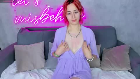 Snapshot of linda_jonys chatting on 12.03.25 Linda online show from 12.03.25