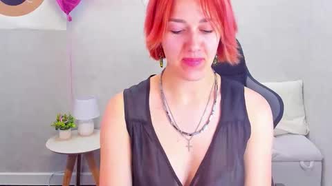 Snapshot of linda_jonys chatting on 02.28.26 Linda online show from 02.28.26