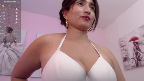 Maria Paula online show from 12.21.24