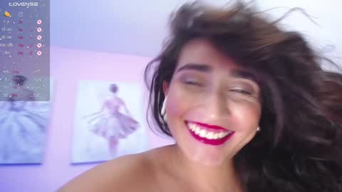 Maria Paula online show from 01.07.25