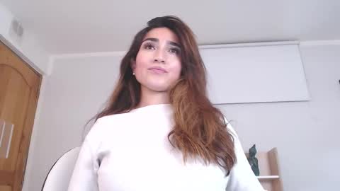 Maria Paula online show from 02.18.26