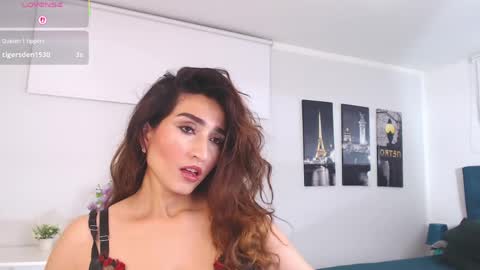 Maria Paula online show from 04.02.26
