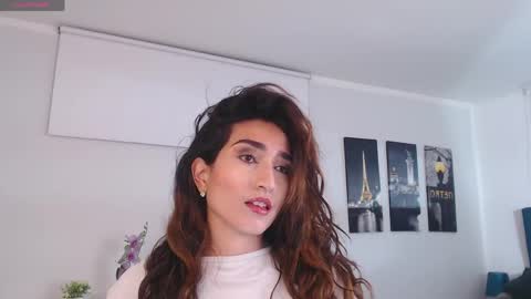 Maria Paula online show from 04.04.26