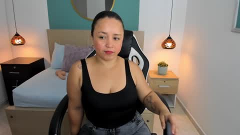 L I N D A online show from 02.18.25
