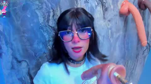linda_sofi__ online show from 10.22.25