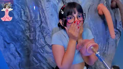 linda_sofi__ online show from 11.21.25