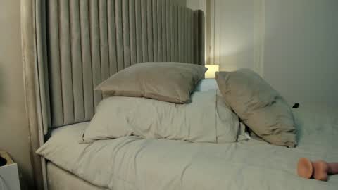 Nia  online show from 12.28.24