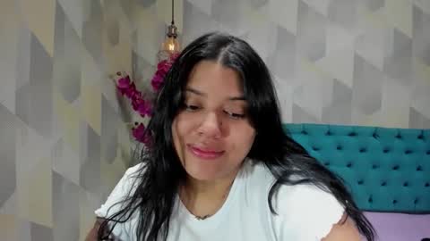    online show from 10.04.25