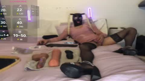 lindafrombehind online show from 04.25.26